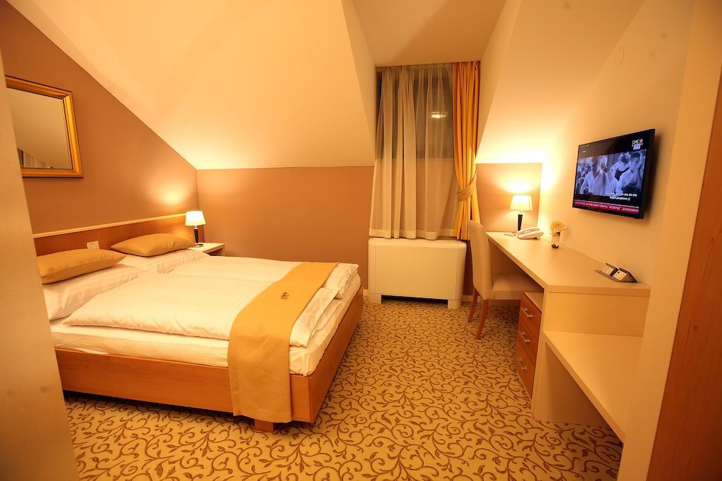 Hotel Gallus Sesvete Dış mekan fotoğraf