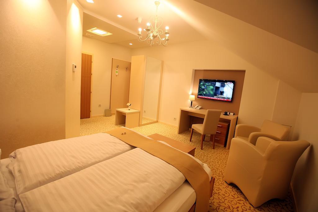 Hotel Gallus Sesvete Oda fotoğraf