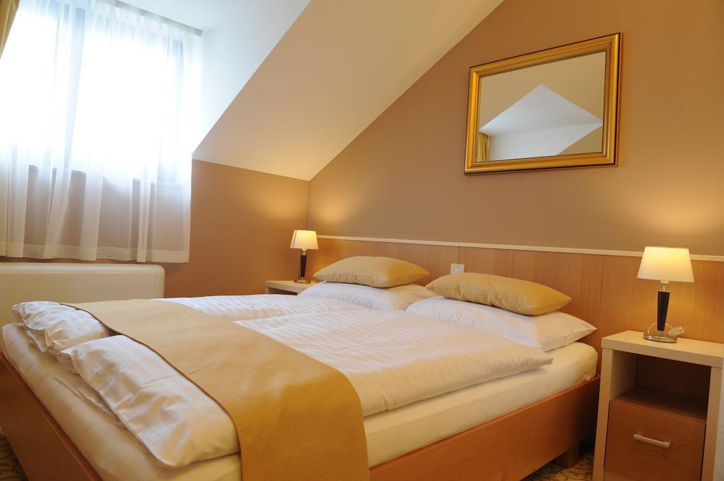 Hotel Gallus Sesvete Dış mekan fotoğraf