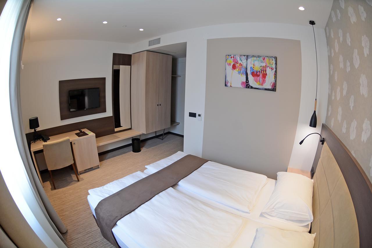 Hotel Gallus Sesvete Dış mekan fotoğraf