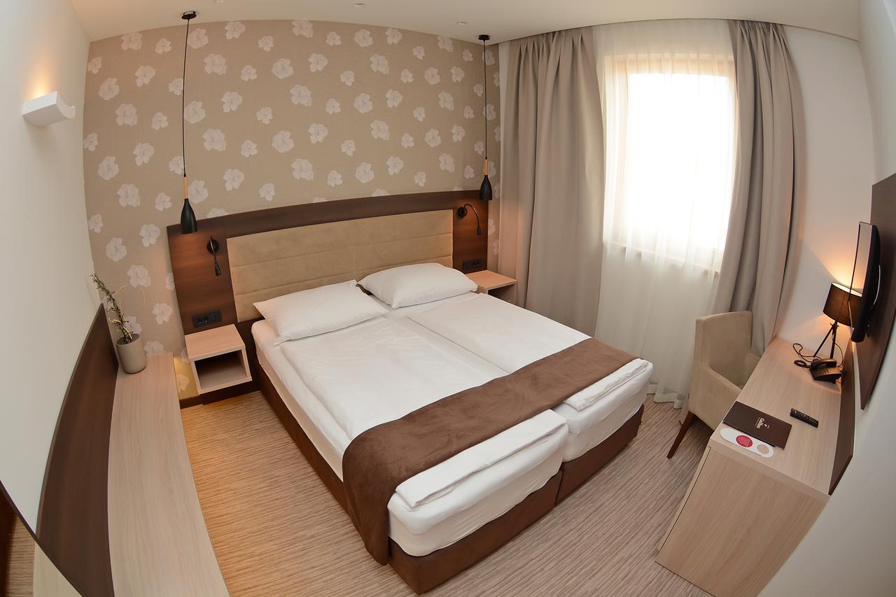Hotel Gallus Sesvete Dış mekan fotoğraf