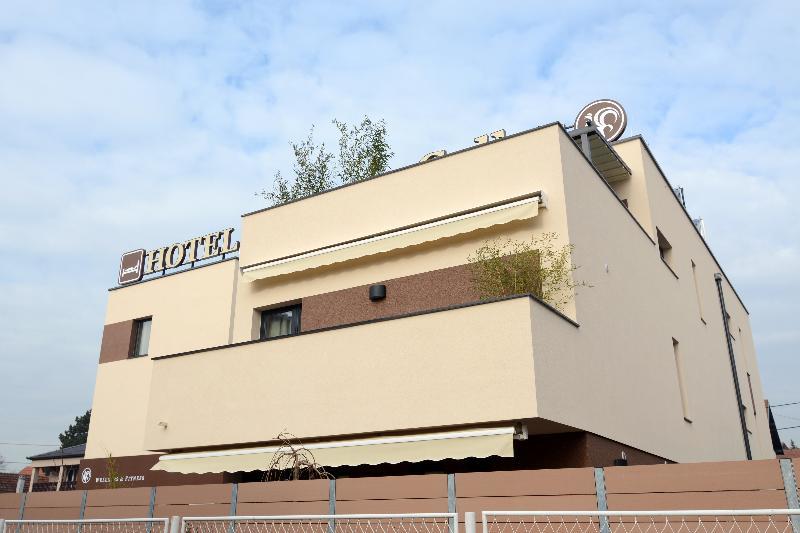 Hotel Gallus Sesvete Dış mekan fotoğraf